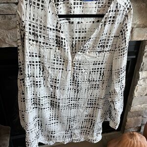 Apt. 9 Monochrome Abstract Blouse